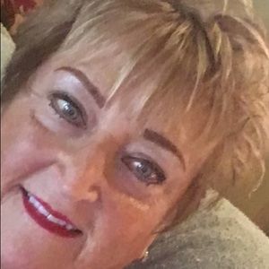 Meet your Posher, Marcia